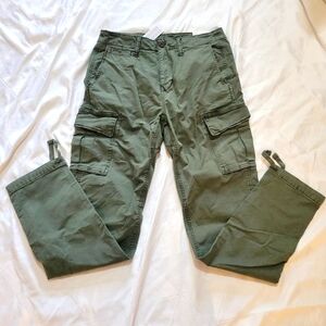 NWT American Eagle - Slim Lived-in flex cargo